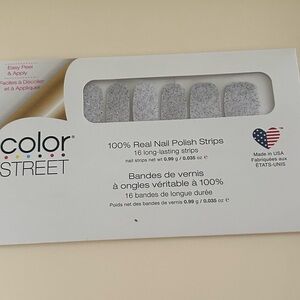 Color Street Vibrant Nail Polish Strips I Want Scandi